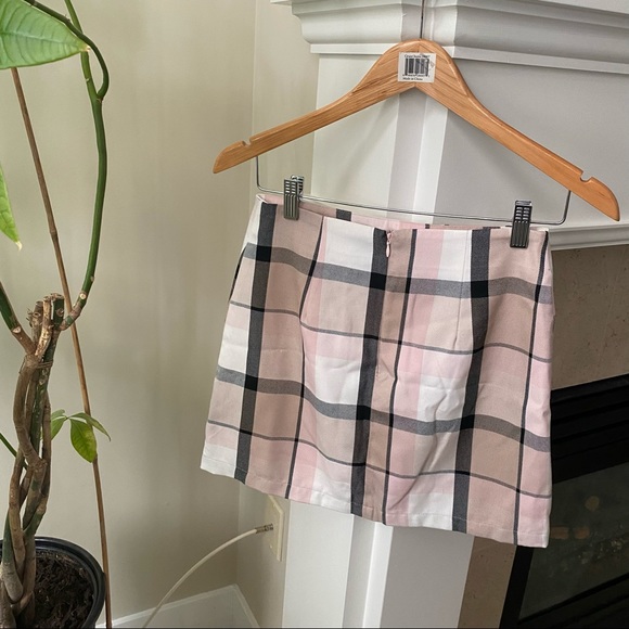 FOREVER 21 Pink Plaid Mini Skirt - Picture 2 of 7